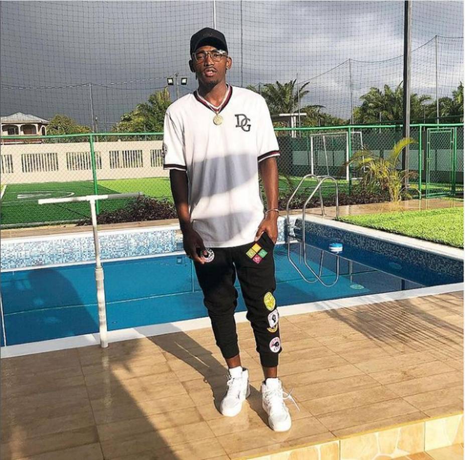 ¿Cuánto cuesta rentar la mansión de Alberth Elis? La casa se puede alquilar por 565 dólares (unos 13,670 lempiras por noche).