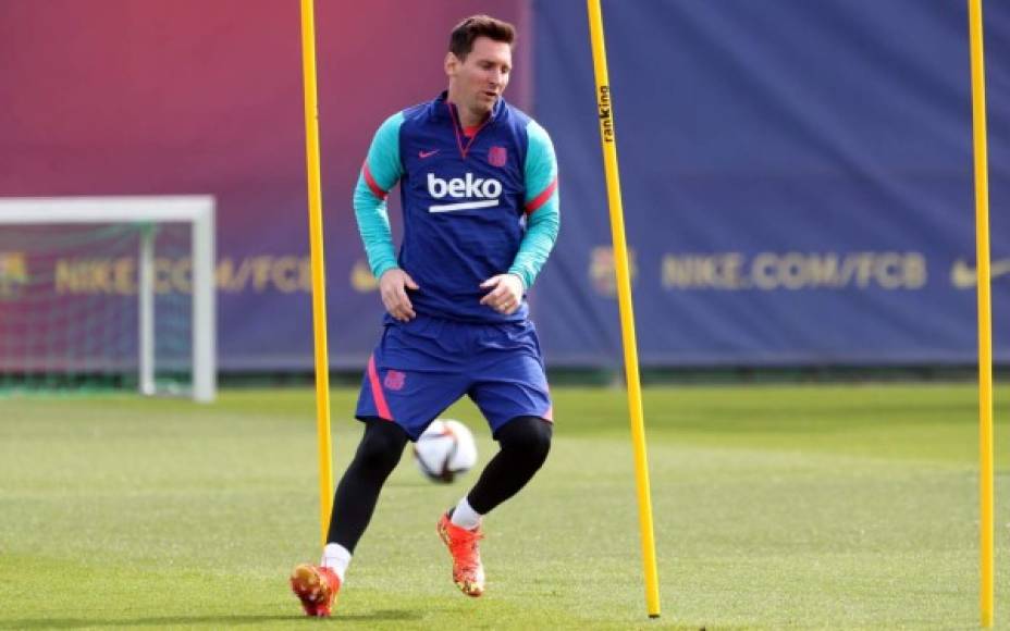 El contrato que Messi tiene con el Barcelona vence el 30 de junio de 2021 y nadie sabe con certeza qué es lo que hará el mejor jugador del mundo una vez que ese vínculo esté terminado.
