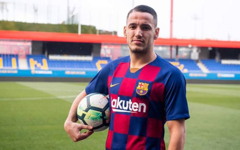 Rey Manaj: Delantero albanés que llegó en el pasado mes de enero al Barcelona B y podría ser subido al primer equipo tras las lesión de Dembélé.