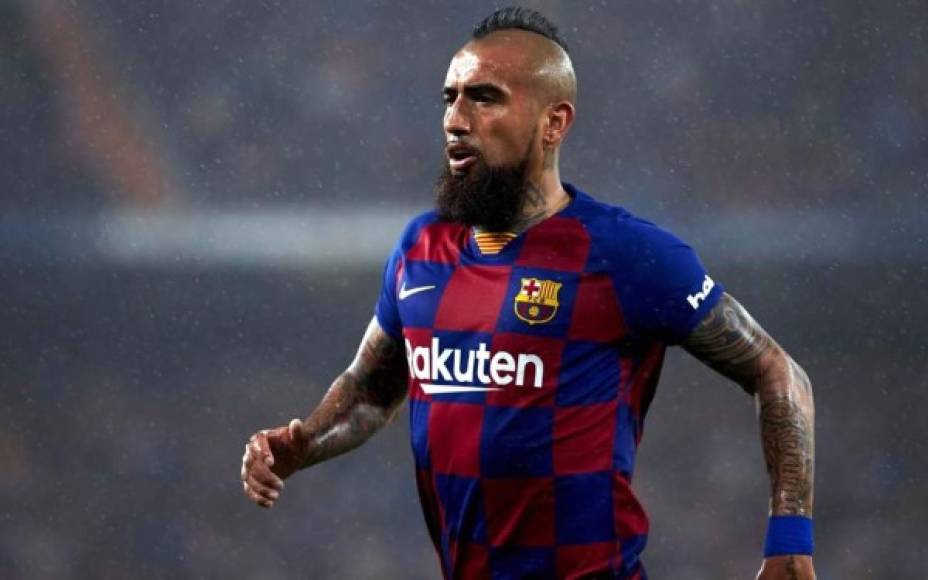 Antonio Conte, entrenador del Inter de Milán, sigue decidido a tener bajo sus órdenes la próxima temporada a Arturo Vidal y ha pedido a su club que haga un último intento para convencer al Barcelona de que lo deje marchar. El equipo catalán no está por la labor de vender al futbolista y en el caso de que accedan a negociar, no saldrá por menos de 25 millones de euros.