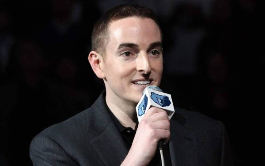 10. Robert Pera, de 36 años, es un empresario de las redes inalámbricas y dueño de los Memphis Grizzlies. Tiene una fortuna de 2,800 mdd derivada de sus Ubiquiti Netwtork.