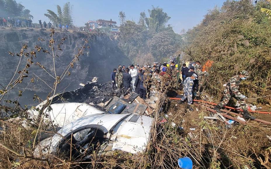 El de este domingo es el accidente más mortífero en Nepal desde 1992, cuando las 167 personas que viajaban a bordo de un avión de Pakistan International Airlines murieron al estrellarse cerca de Katmandú.