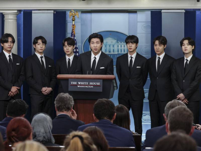 Los miembros del popular grupo surcoreano manifestaron sentirse “devastados” por los delitos de odio contra los asiáticos en EEUU.