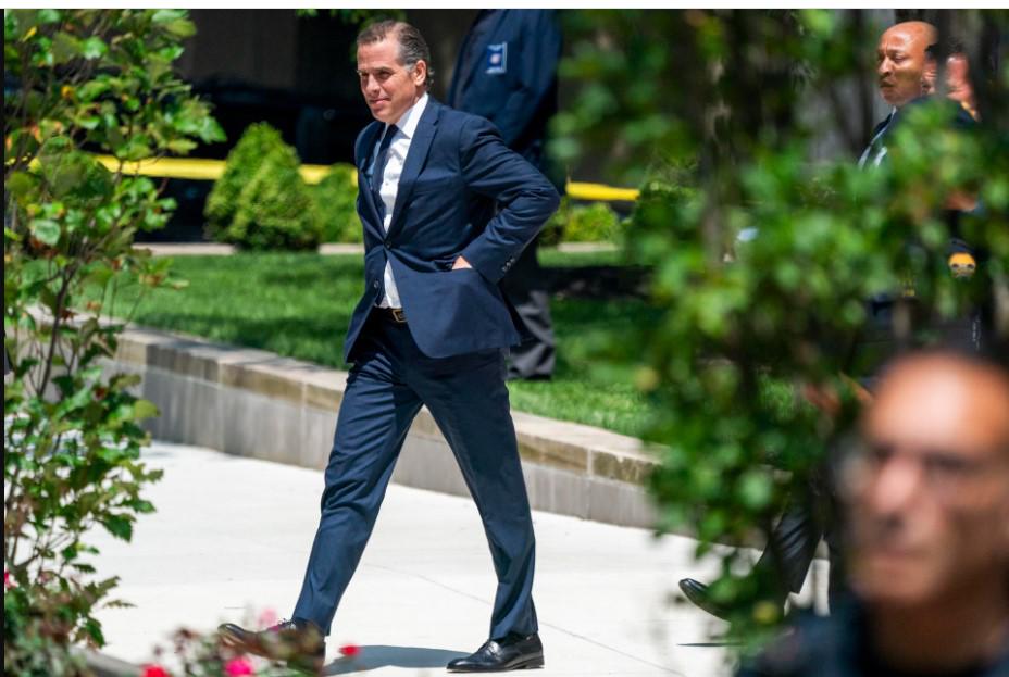 Navy Joan Roberts es hija de Hunter Biden, el vástago más polémico del presidente de Estados Unidos.