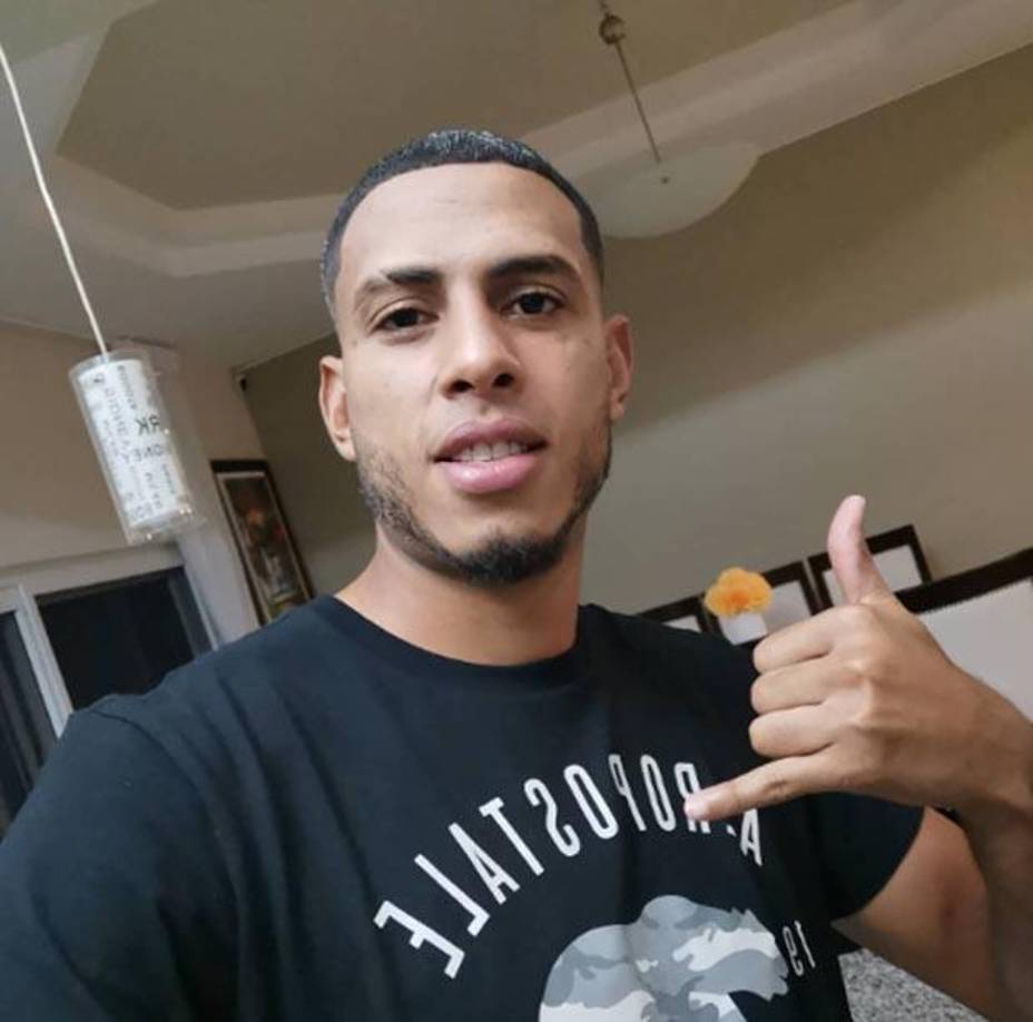 Eddie debutó como predicador en una iglesia de Tegucigalpa.