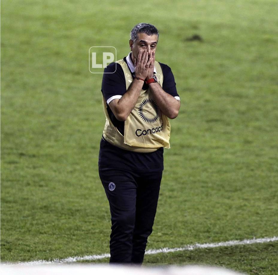 Diego Vázquez no podía creer lo que pasaba en el campo.