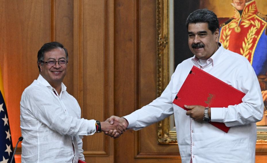 Maduro recibe a Petro por tercera vez en Caracas para “reunión de trabajo”
