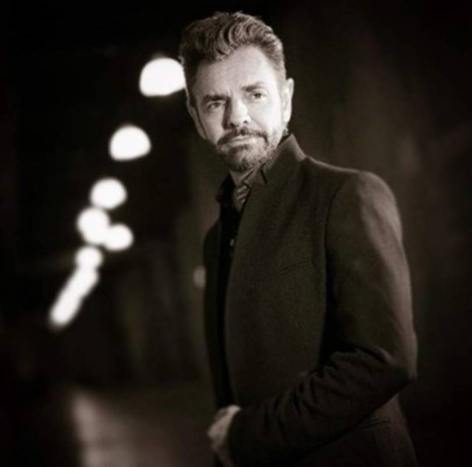 Solo el reality que impulsó el año pasado 'De viaje con los Derbez' abonó a que sus ingresos aumentaran USD 180 millones. Sin embargo, no es de extrañarse pues Eugenio es un hombre muy disciplinado, exigente y trabajador, así lo definen sus hijos.<br/><br/><br/>