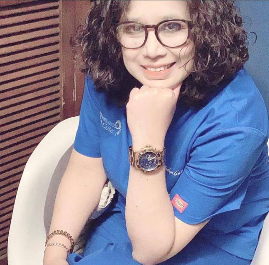 Cote afirmó contar con el título de todas las carreras que presumía, pero nunca mostró evidencia de ellos.