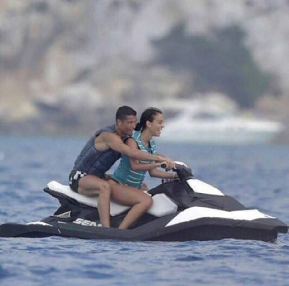 Cristiano Ronaldo y Georgina Rodríguez se encuentran disfrutando de las vacaciones.