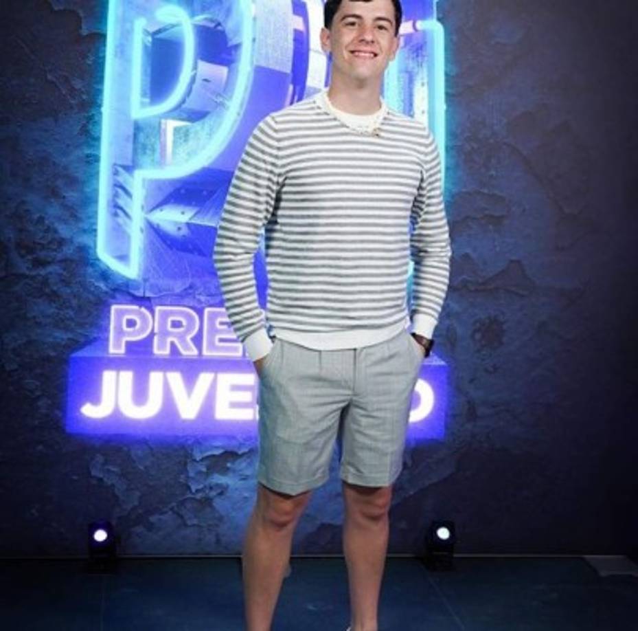 Más casual que todos fue el intérprete del hit Rebota, Guaynaa.