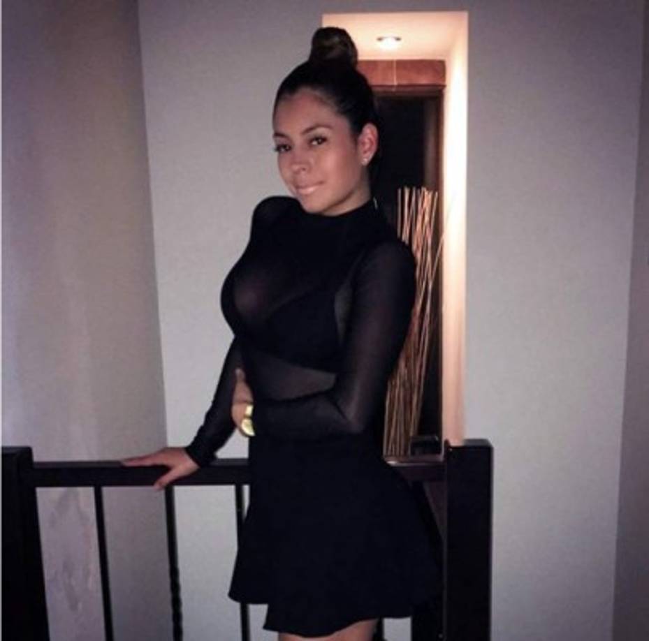 La hermosa chica tiene una espectacular figura y la muestra en sus redes sociales.