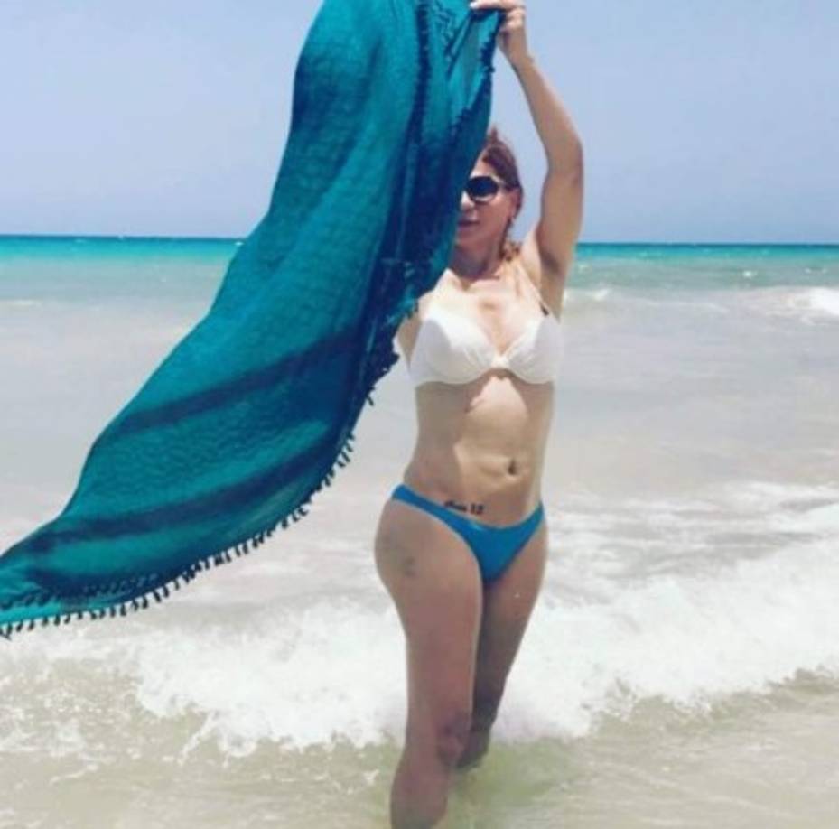 Sin complejos, Mhoni Vidente mostró su físico.