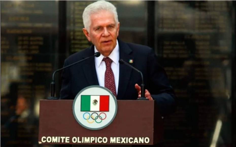 El presidente del Comité Olímpico Mexicano (COM), Carlos Padilla, también dijo que habrá 'sanciones ejemplares'. “Desde luego que reprobamos este hecho, es un agravio muy fuerte. Es una grave ofensa al olimpismo y al pueblo de México; se les dio la confianza y no creo que sea justo que paguen de esta manera”, señaló.