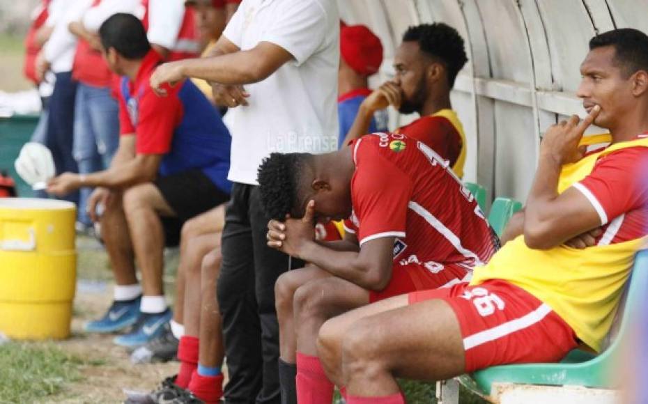 Al final del juego, varios jugadores de la Real Sociedad derramaron lágrimas en Tocoa.