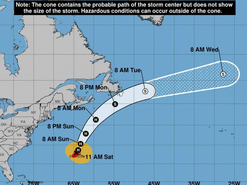 El huracán Ernesto azota a Bermudas, dejando al 75 % del territorio sin electricidad