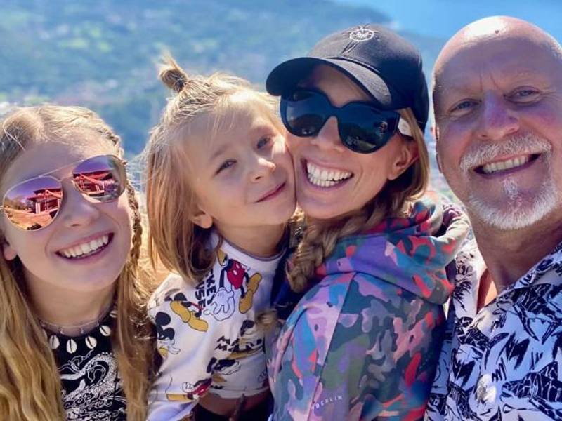 El multimillonario alemán Rainer Schaller, de 53 años, su pareja Christiane Schikorsky, de 44 años, y sus dos hijos menores de edad viajaban junto a otras dos personas en la aeronave siniestrada.