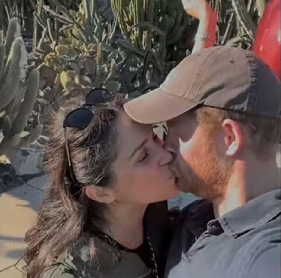 Se supone que los miembros de la realeza no suelen tener redes sociales más allá de las oficiales. Sin embargo, el príncipe Harry posería una cuenta secreta personal bajo un seudónimo donde compartía fotografías de sus pasiones, como los viajes.