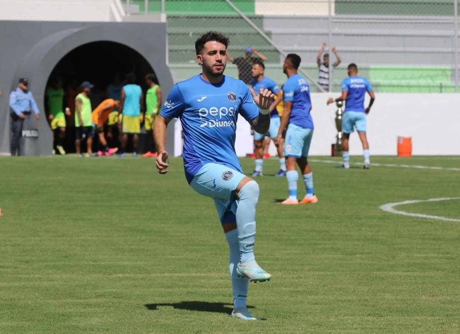 Auzmendi durante el entrenamiento. El atacante argentino viene de anotar un hat-trick en la Copa Centroamericana 2023 de la Concacaf ante Verdes FC. 