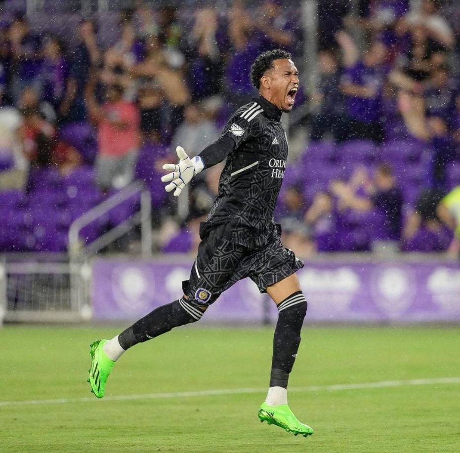 Portero: Pedro Gallese del Orlando City. El arquero peruano también formó parte del 11 ideal en el duelo de ida. 