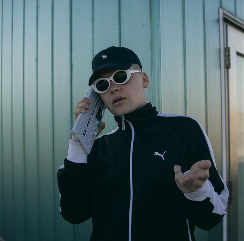 Tanto es el éxito que acumula el artista que, actualmente la revista<i><b> Rolling Stone</b></i> en español lo tiene nominado como: <b>“Artista del Año” y “Productor/a musical del Año”</b>. En la categoría Productor/a musical del Año, Biza se codea con Ovy On The Drums, Arca, Natalia Lafourcade y Tainy.