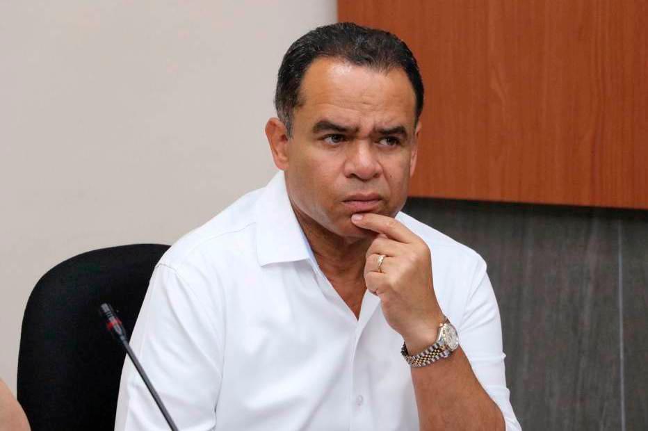 El diputado nacionalista Jorge Zelaya persiste en interpelar a Roosevelt Hernández