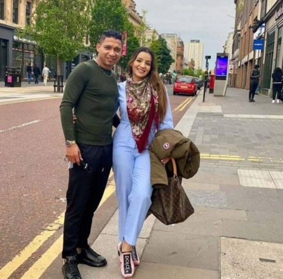 Emilio Izaguirre: El experimentado futbolista junto a su familia se han trasladado a países como Estados Unidos, Inglaterra y Escocia.