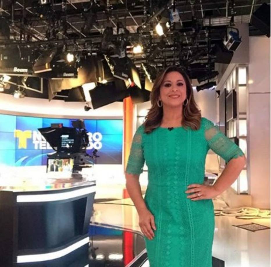 Neida Sandoval, ganadora de 5 Premios Emmy Nacionales en EEUU/1998/2016, trabaja actualmente para Telemundo. Antes lo hizo para Univisión donde estuvo más de 25 años.