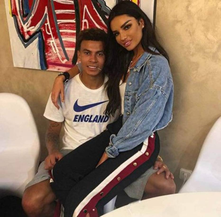 Ruby Mae y Dele Alli han tenido una relación sentimental desde el 2016 pero hoy todo se acabó por culpa del propio delantero que milita en el Tottenham de la Premier League.