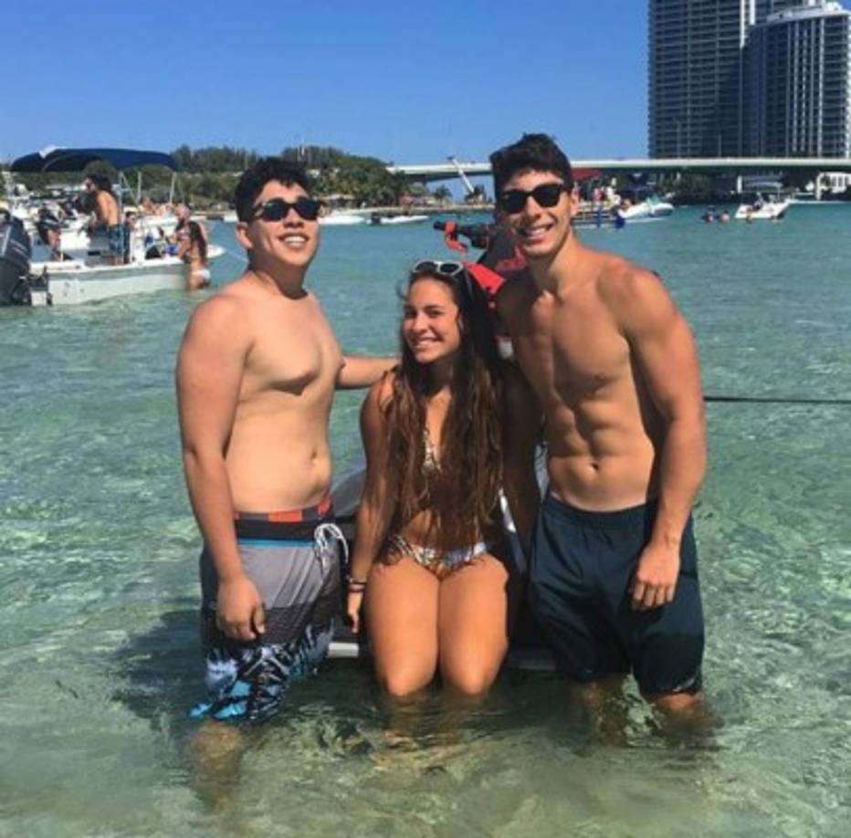 En su cuenta de Instagram ya tiene más de 300 mil seguidores con los que comparte fotos de su vida.