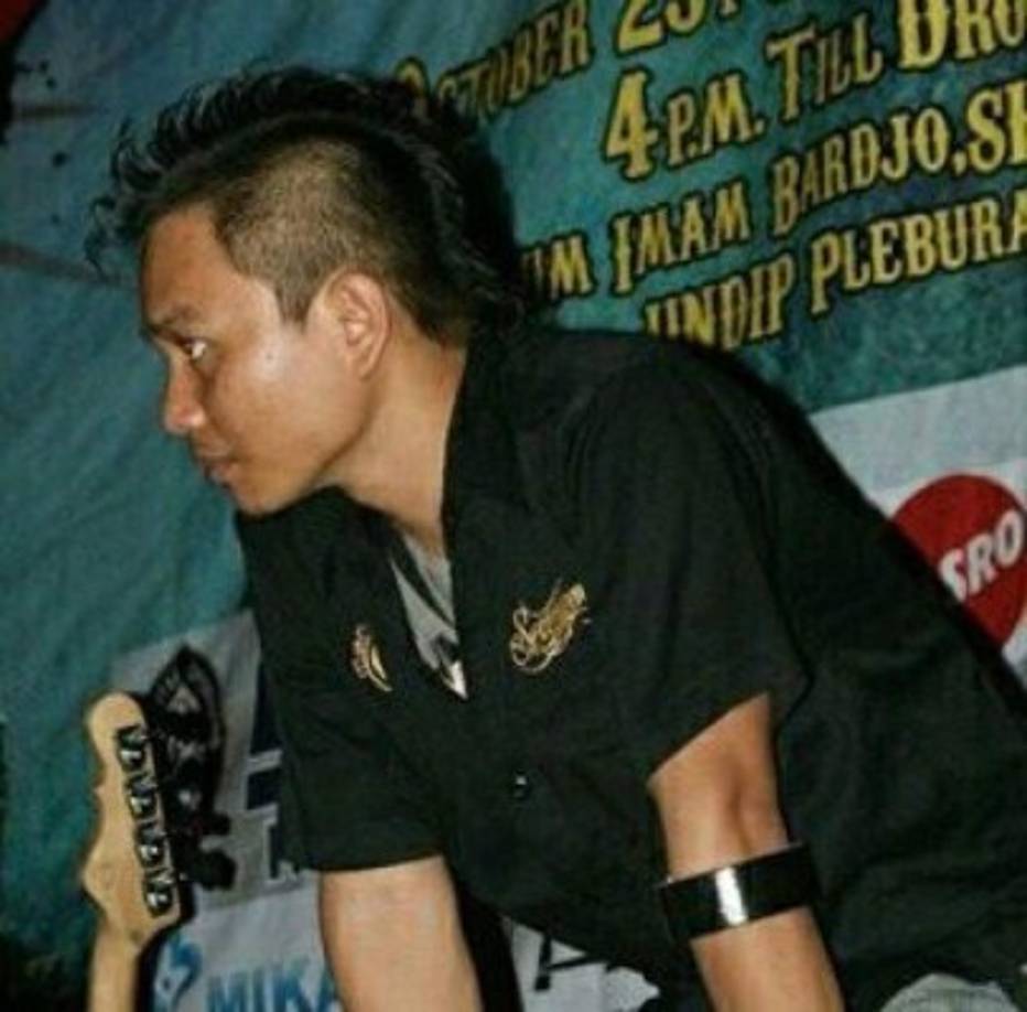 La muerte de Rukmana Rustam, parte del staff de Seventeen, también fue confirmada por el vocalista Riefian “Ifan” Fajarsyah.