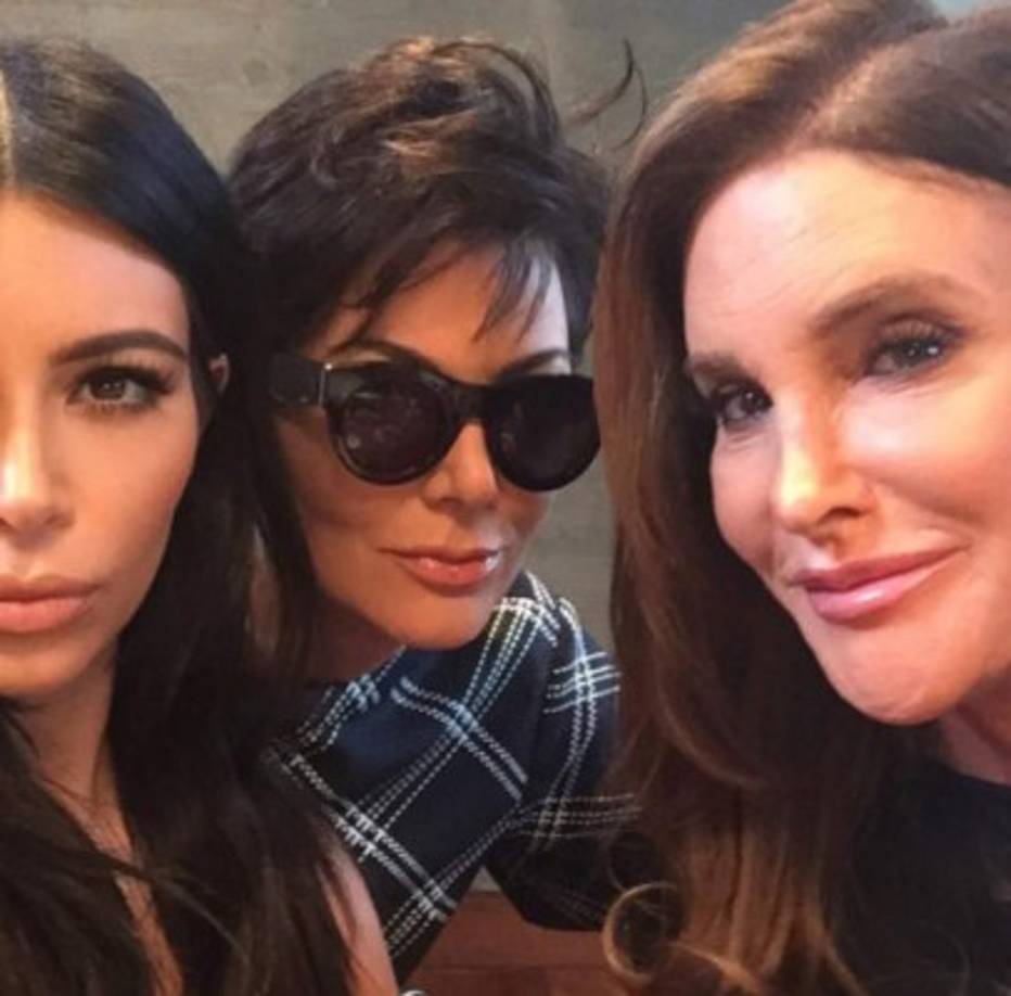 El selfie entre Kim, Kris y Caitlyn.