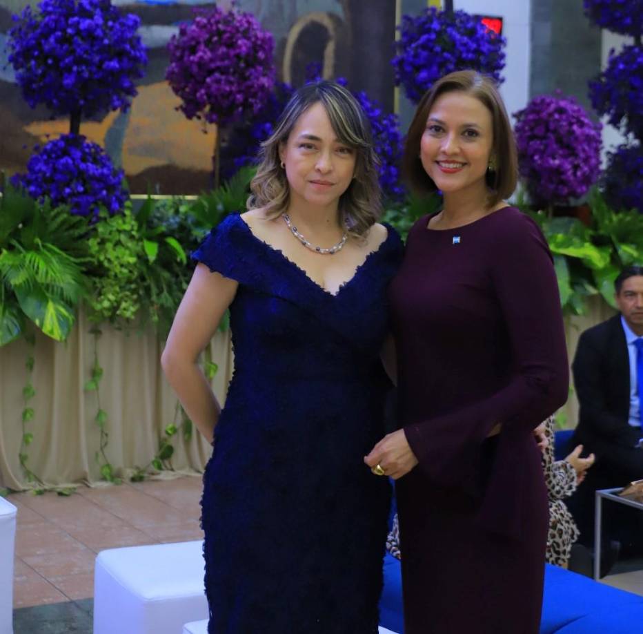 Irma Figueroa y Maira Lozano