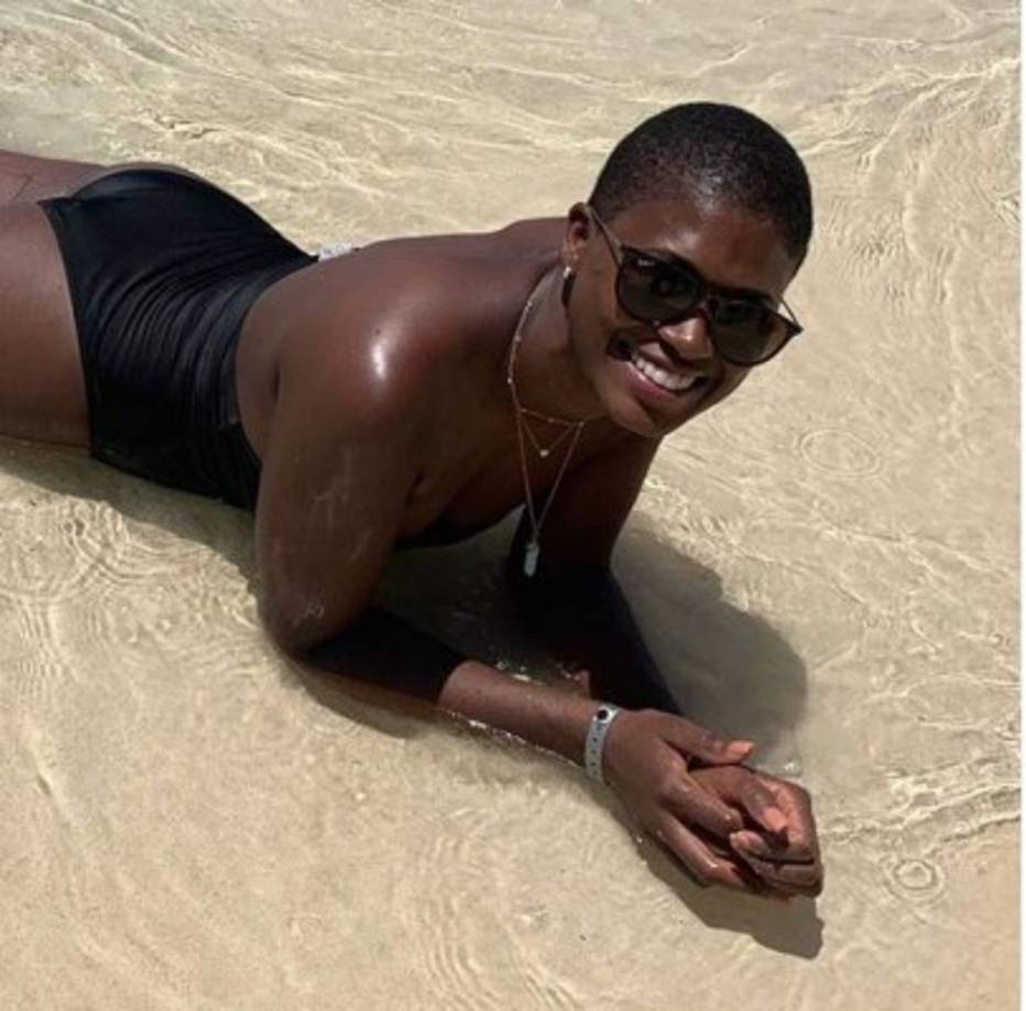 'Disfrutando' escribió junto a esta postal tomada en Roatán a mediados de agosto.