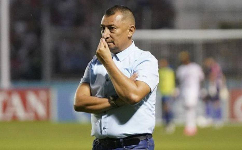 José Humberto Rivera tiene un acuerdo para volver al banquillo de los Potros del Olancho FC en el 2024. El estratega dirige al Juticalpa FC en la Liga de Ascenso, pero regresará a los Potros para dirigirlos en la Liga Nacional.