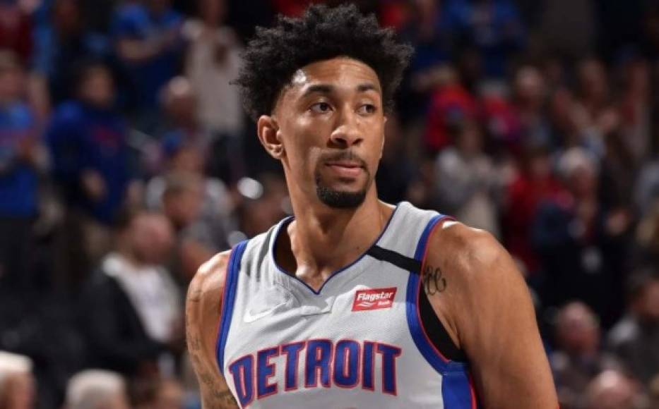 Christian Wood<br/>El centro de 24 años en los Detroit Pistons, es el tercer jugador de la NBA en dar positivo por el nuevo coronavirus. Wood no ha mostrado síntomas. Aunque el equipo no ha confirmado dónde entró en contacto con la enfermedad, Wood se enfrentó a Rudy Gobert, quien fue el primer jugador de la NBA en dar positivo por COVID19, cuando los Utah Jazz jugaron contra los Detroit Pistons el 7 de marzo. MÁS: <a href='https://www.laprensa.hn/fotogalerias/farandula/1364711-411/famosos-campa%C3%B1a-quedate-casa-evitar-propagacion-coronavirus' style='color:red;text-decoration:underline' target='_blank'>Famosos hacen campaña 'Quédate En Casa' para evitar propagación del coronavirus</a>