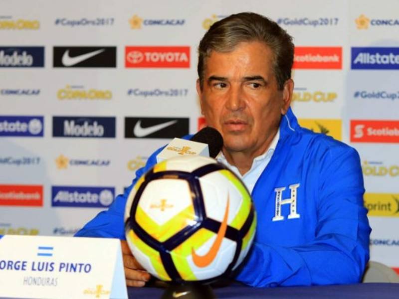 Jorge Luis Pinto durante la rueda de prensa este jueves en Dallas. Foto Ronald Aceituno/Enviado Especial