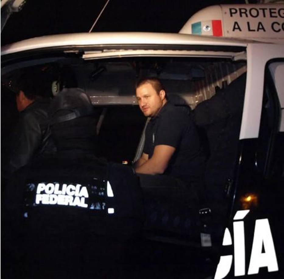 En una breve entrevista cuando fue capturado, la Barbie aceptó que había grabado una película biográfica pero no dio detalles de quienes habían actuado, ni quién la había producido.