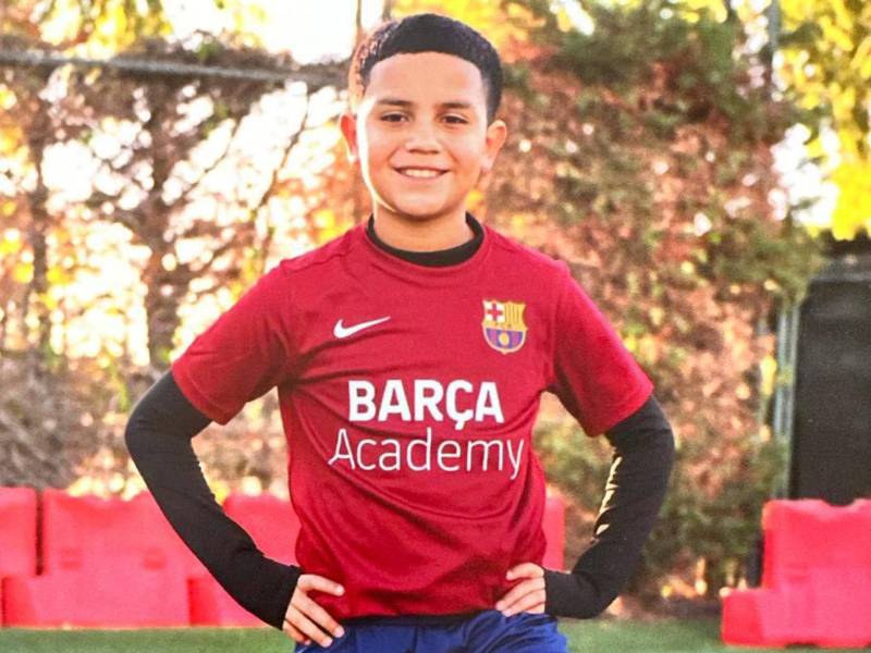 Xavi Hernández un jugador de La Masia que cuenta con nacionalidad hondureña.