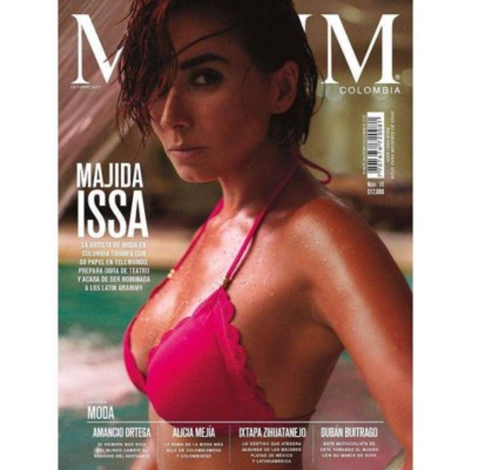 Los fans entraron en controversia, varios aseguran que sus senos no son naturales, y otros creen en lo que la actriz ha publicado.