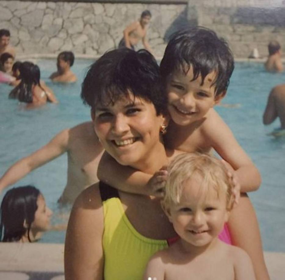 La pastora Luna compartió unas imágenes en redes sociales que mostró sus orígenes 'humildes'. Fotos de hace más de 30 años.