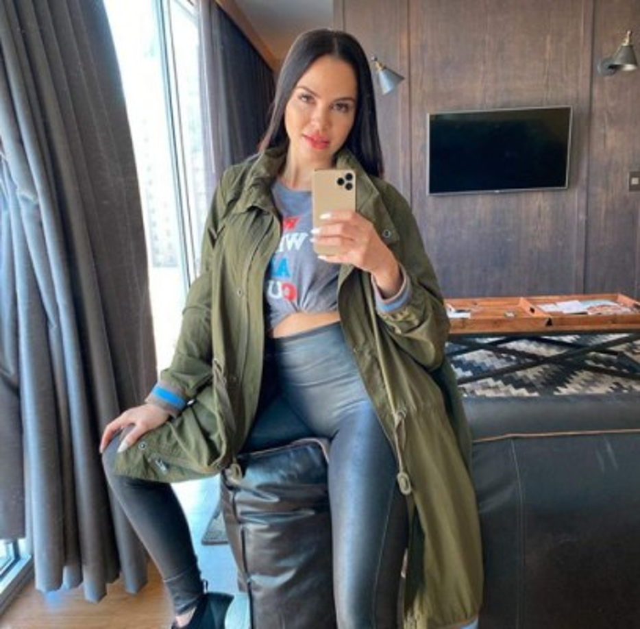 Natti también visitó varios países del mundo para llevar su gira musical a miles de personas que asistieron a sus conciertos para disfrutar de su show completo.