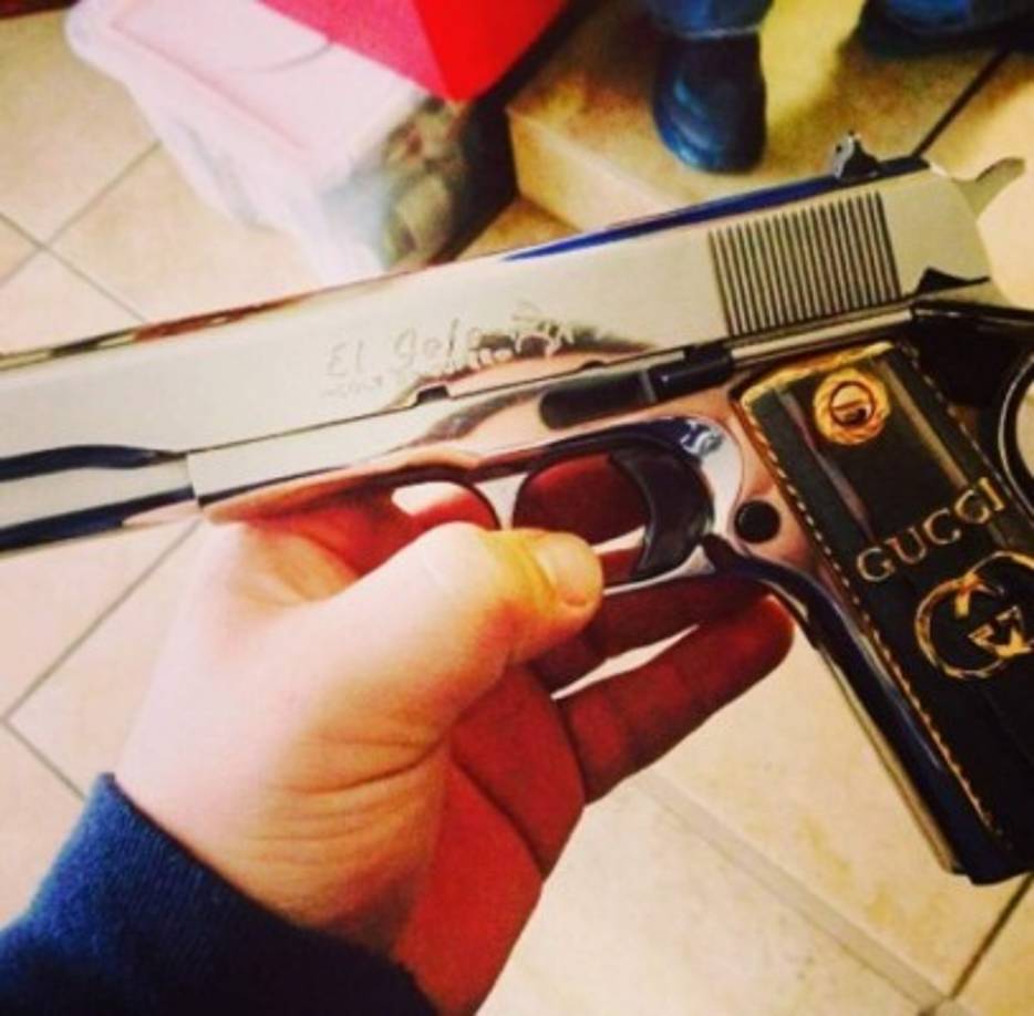 El narcojunior, que encabezaba una guerra cruenta por el control del cartel y el manejo del territorio con 'los chapitos', hijos de Guzmán Loera, dejó en evidencia su vida criminal en sus redes sociales.