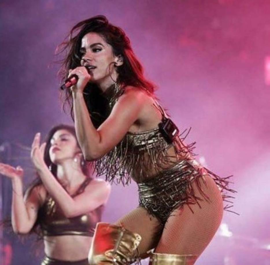 La cantante se llama en la vida real Larissa de Macedo Machado.