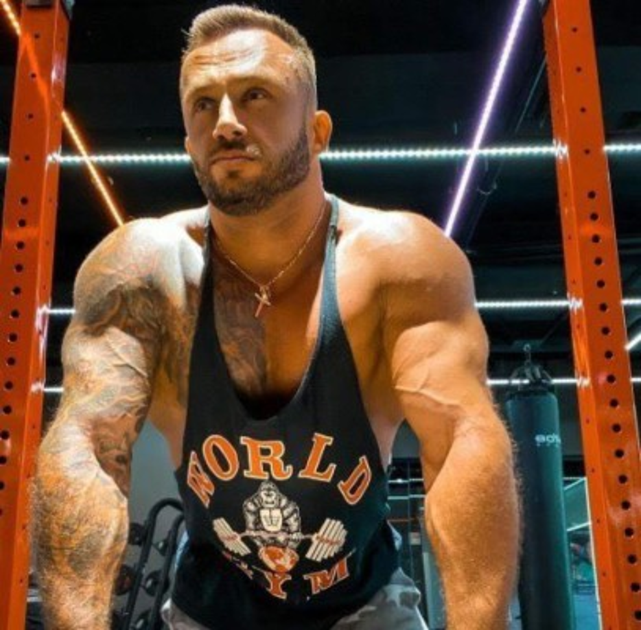 La estrella de las redes sociales contaba con más de un millón de seguidores en su cuenta de Instagram, donde promovía sus rutinas de ejercicios, consejos para realizar deportes y un estilo de vida saludable.