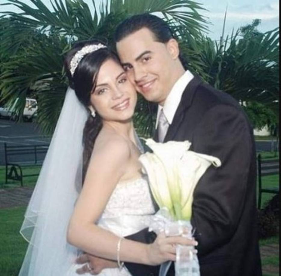 Hasta el momento la identidad de su primer esposo y los motivos de su separación no han trascendido.