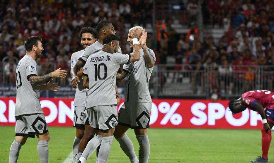 PSG inicia la Ligue 1 recetando paliza y con Messi marcando doblete; uno de ellos de chilena