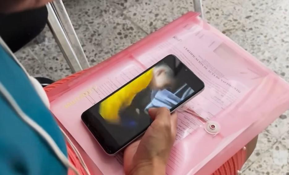 Hondureña deportada por ICE clama porque le devuelvan a sus hijos