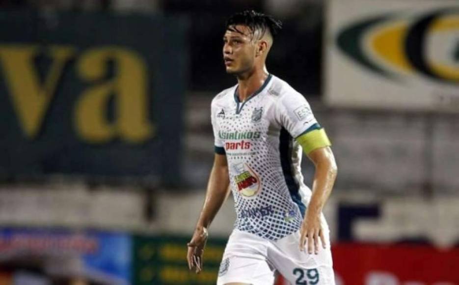 Jeffri Flores dijo adiós al Platense tras dos años y medio y ahora tiene un nuevo reto en su carrera. El defensa catracho de 24 años se convertirá en nuevo fichaje del Motagua. El exReal España se uniría el próximo lunes a la pretemporada del Ciclón Azul en Tela.