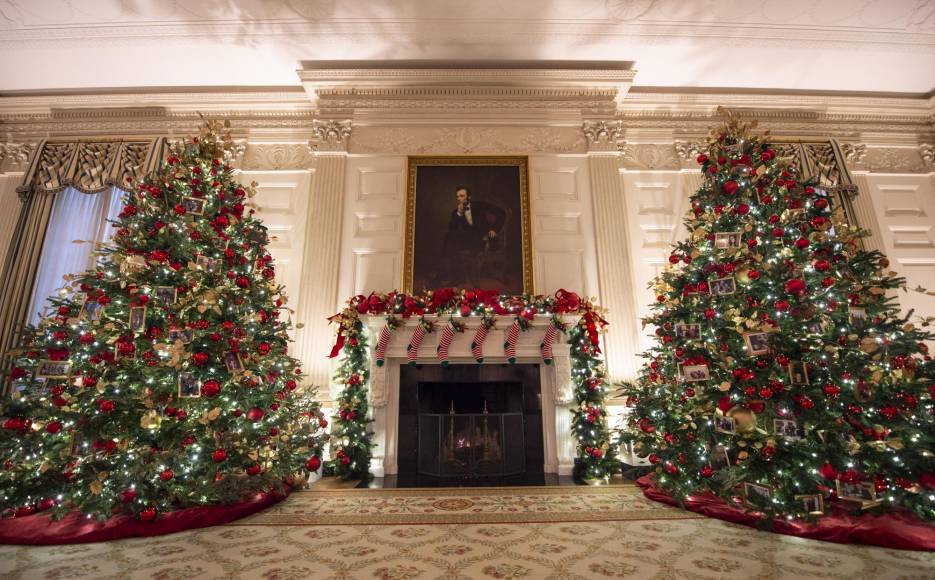 Regalos del corazón: Jill Biden exhibe la decoración navideña de la Casa Blanca